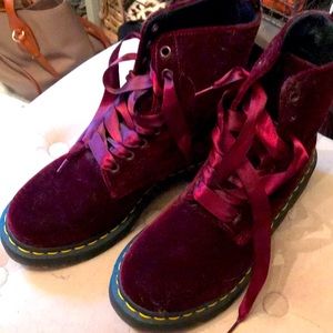 Dr. Martens Pascal